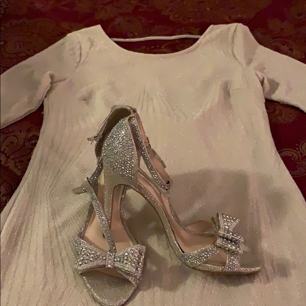 Ladies dress.